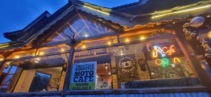 Throttle Shrottle Moto Hostel Manāli Extérieur photo