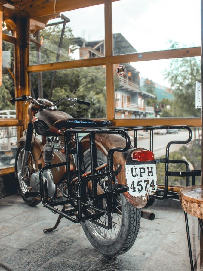 Throttle Shrottle Moto Hostel Manāli Extérieur photo